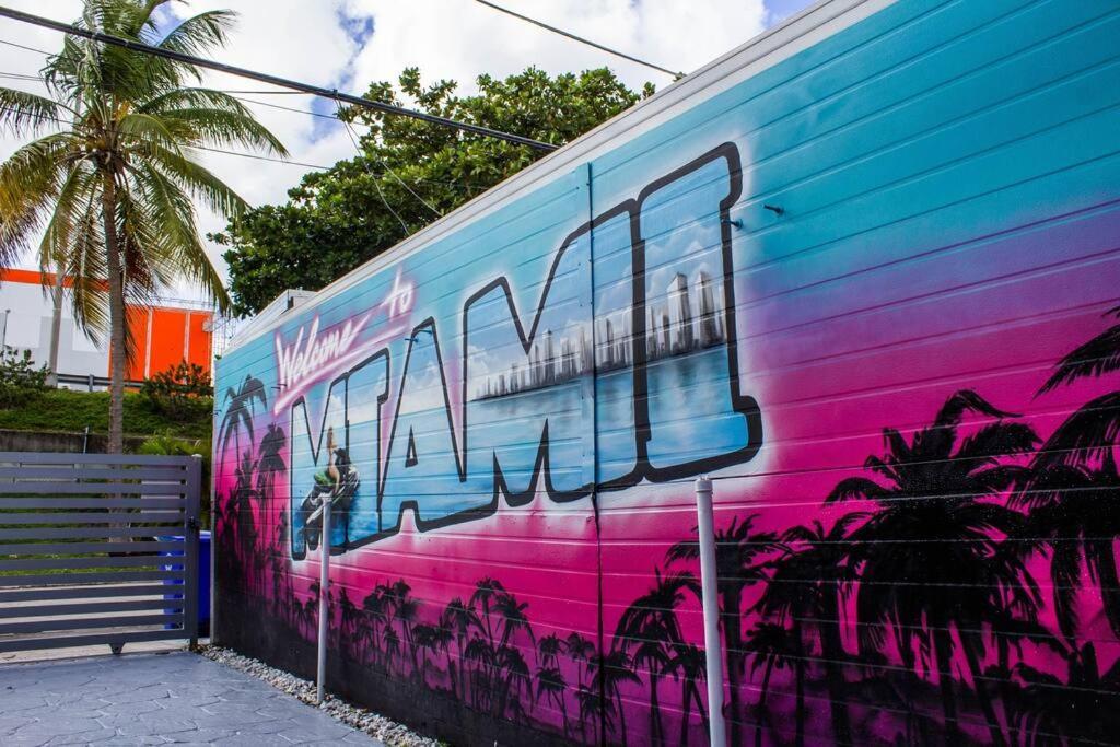 Unique Miami Art Escape W/ Hottub, Arcade & Murals Esterno foto