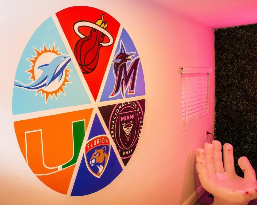 Unique Miami Art Escape W/ Hottub, Arcade & Murals Esterno foto